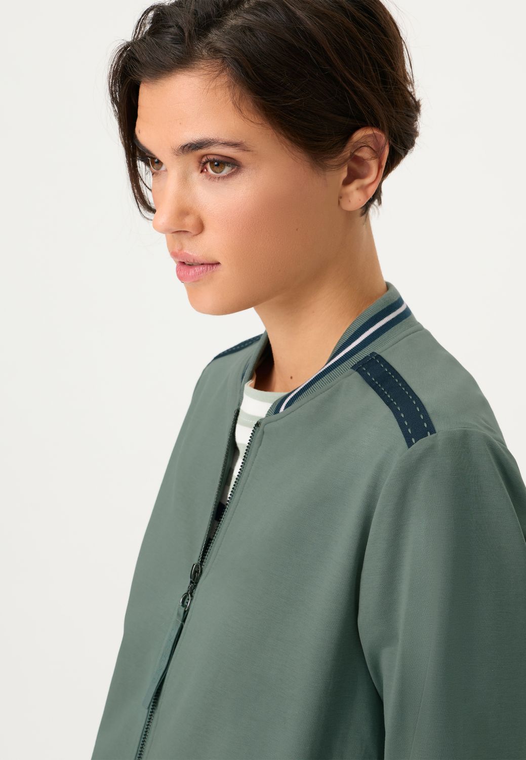 Olsen Collarless Jacket