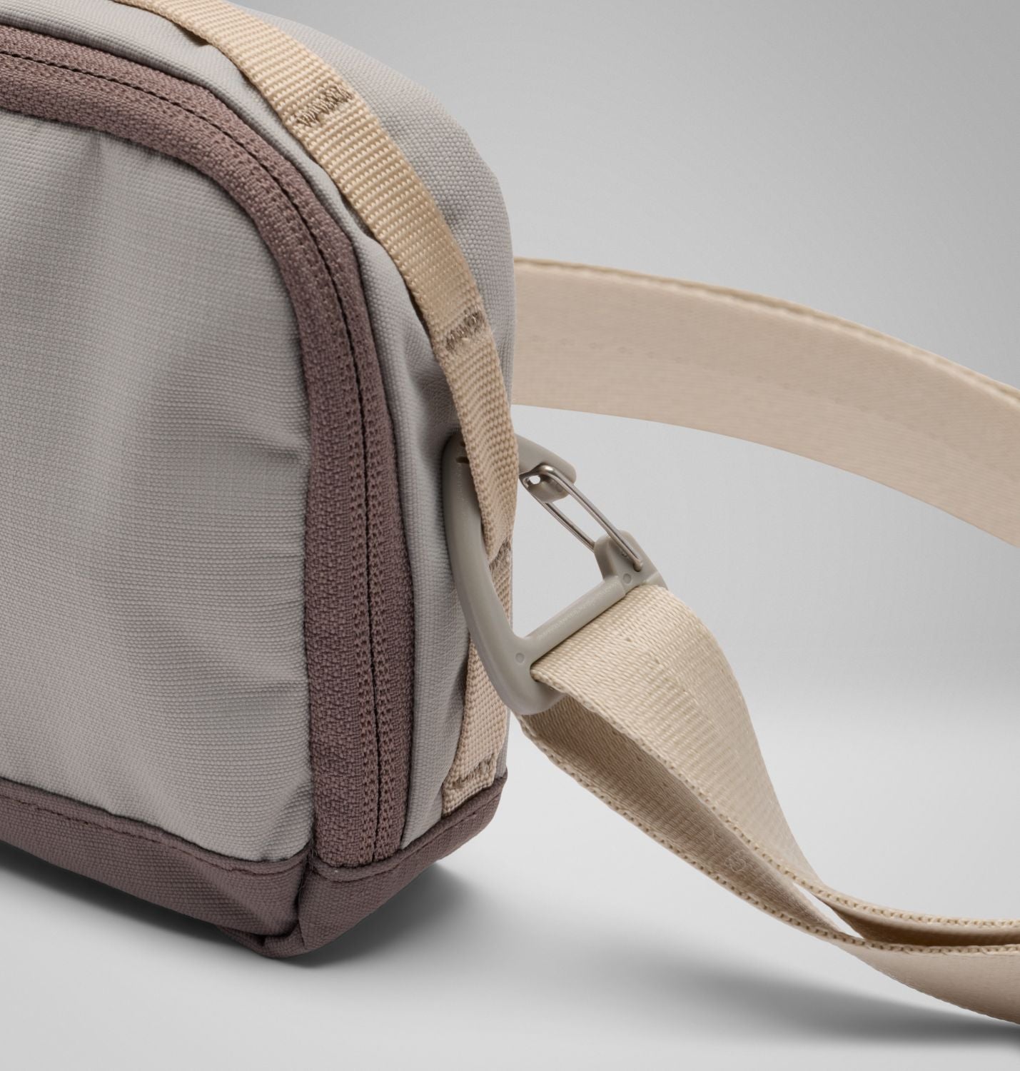 Columbia Trail Traveler Bag