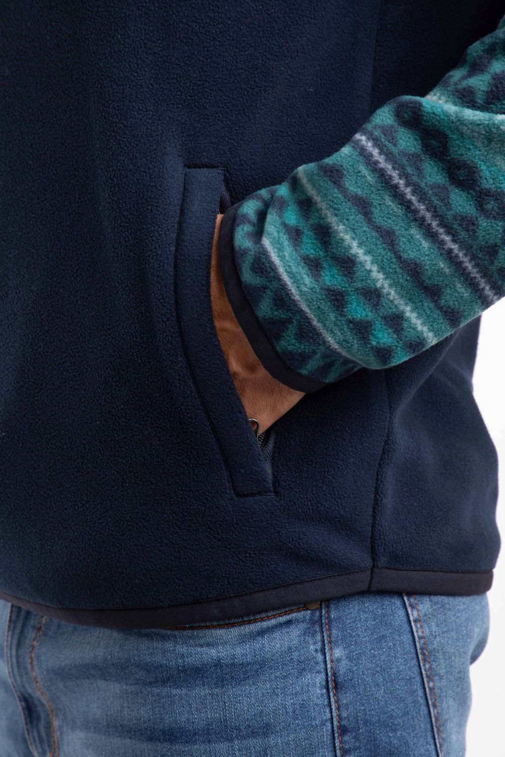 Weird Fish Gilbert Fleece