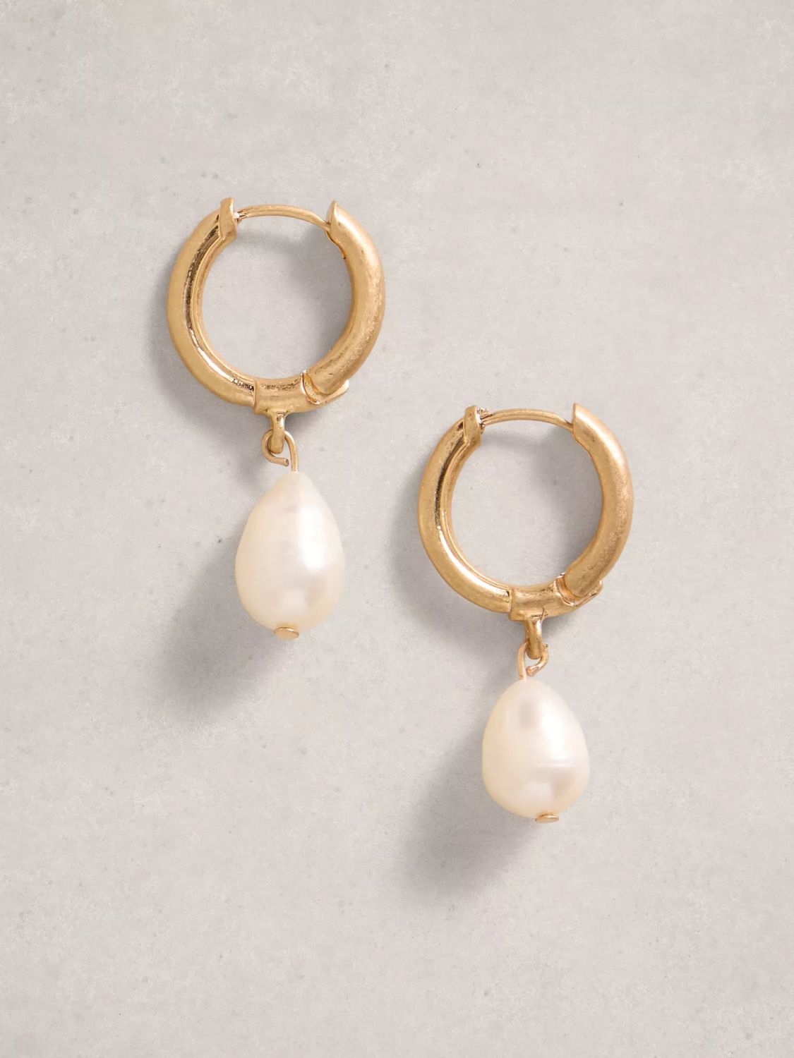 White Stuff Pearl Earring